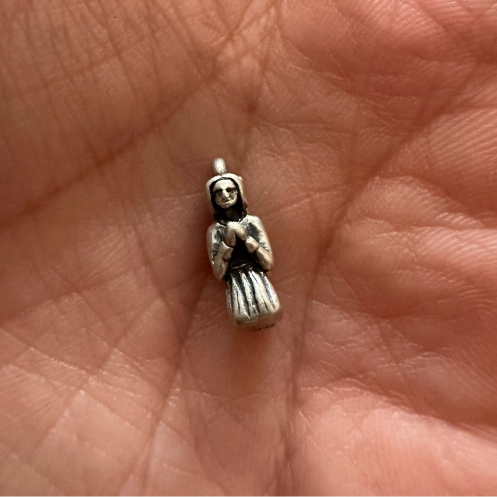 Retired James Avery Sterling Silver Kneeling Angel Charm - Praying Angel - Picture 6 of 6